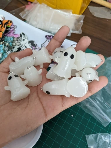 Glow in the Dark Keychain Ghosts Set 6Pcs photo review