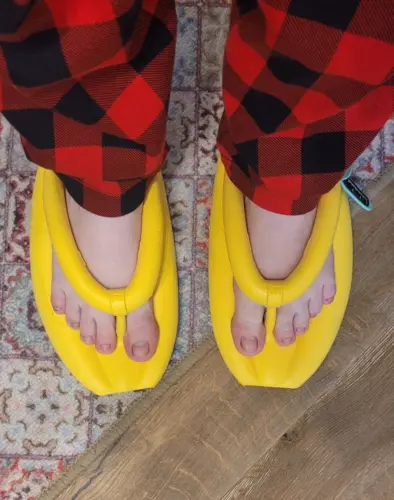 Cute Banana-Shaped Beach Slippers photo review