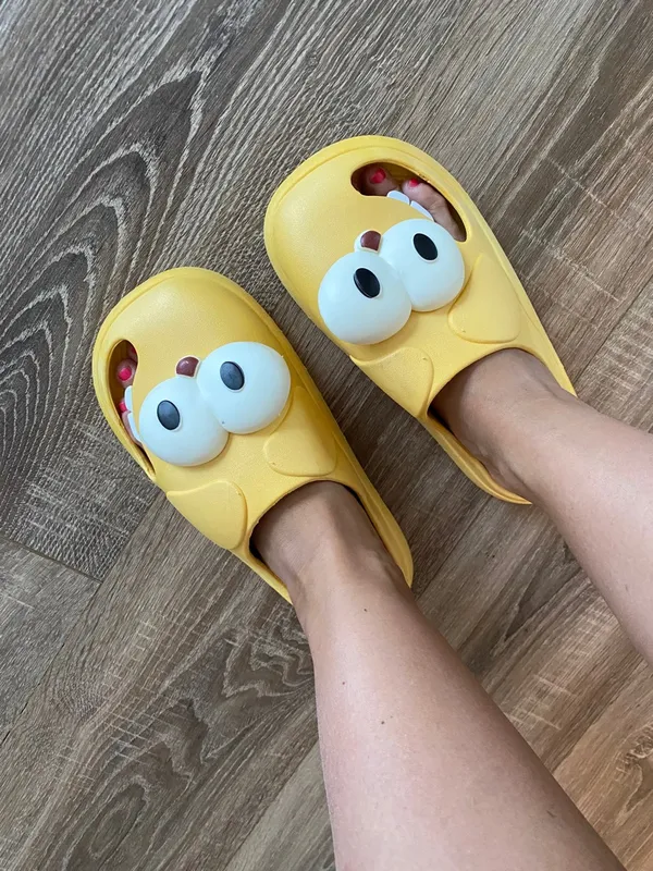 Cute Big-Eyed Beach Slippers photo review