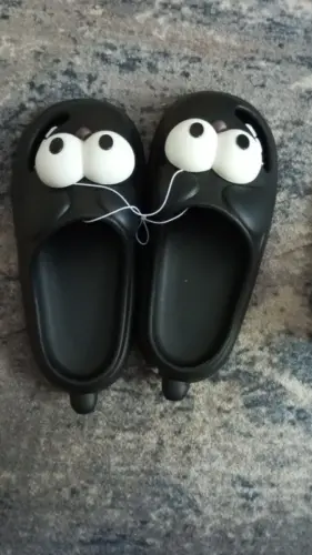 Cute Big-Eyed Beach Slippers photo review