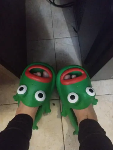 Kawaii Big Eyed Frog Slippers photo review