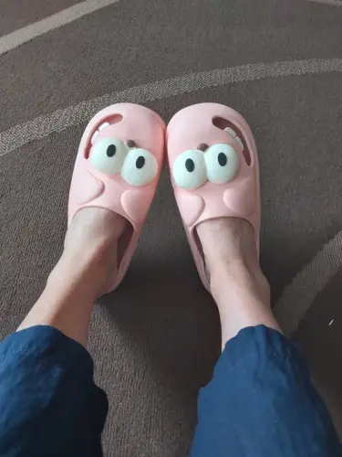 Cute Big-Eyed Beach Slippers photo review