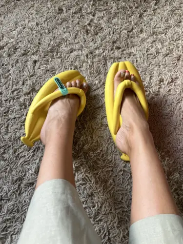 Cute Banana-Shaped Beach Slippers photo review