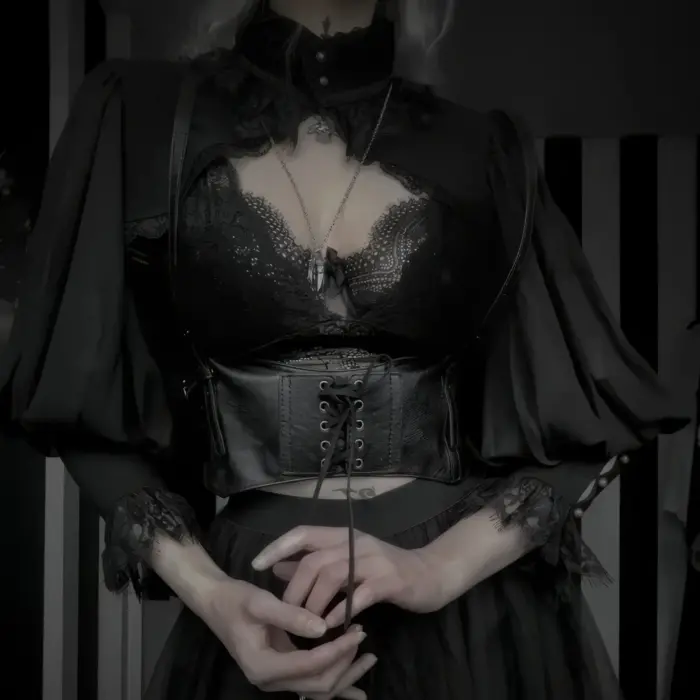 Cute Goth Long Sleeve Crop Top