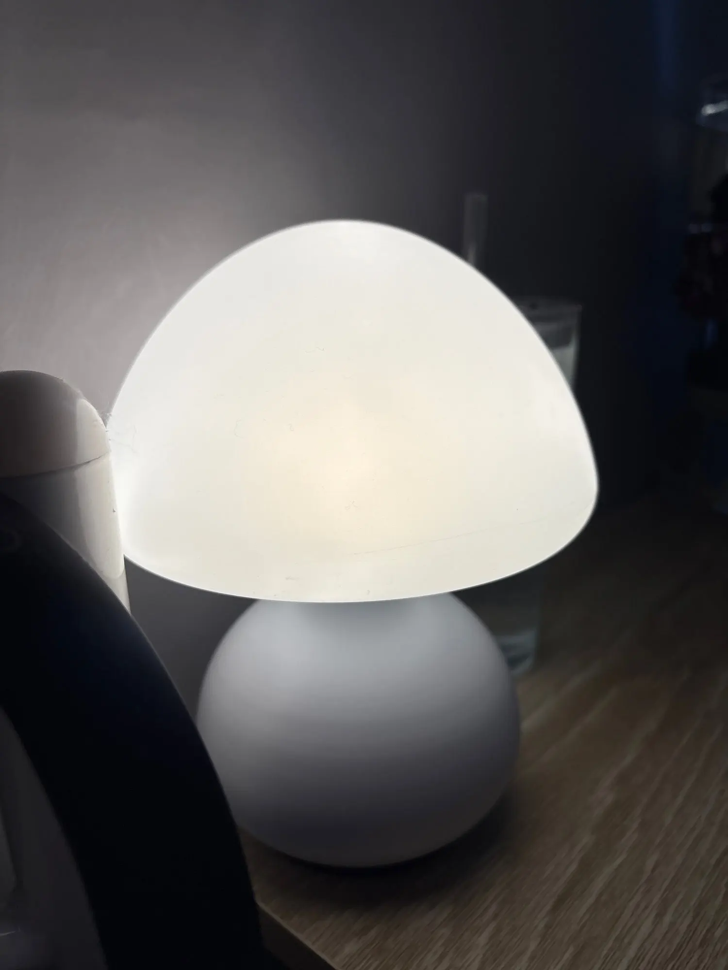 Modern USB-Powered Mushroom Table Lamp photo review