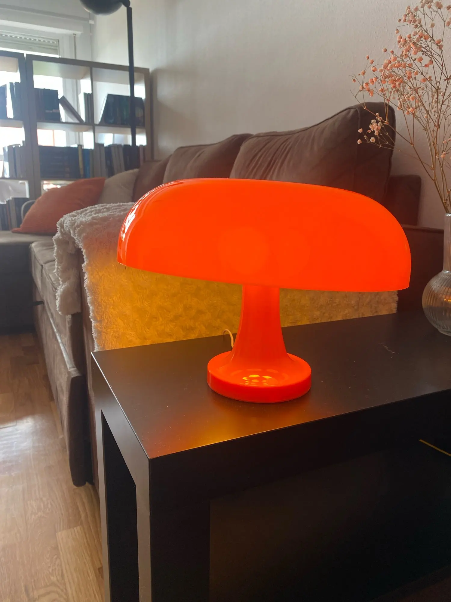 Wide Cap Mushroom Table Lamp photo review