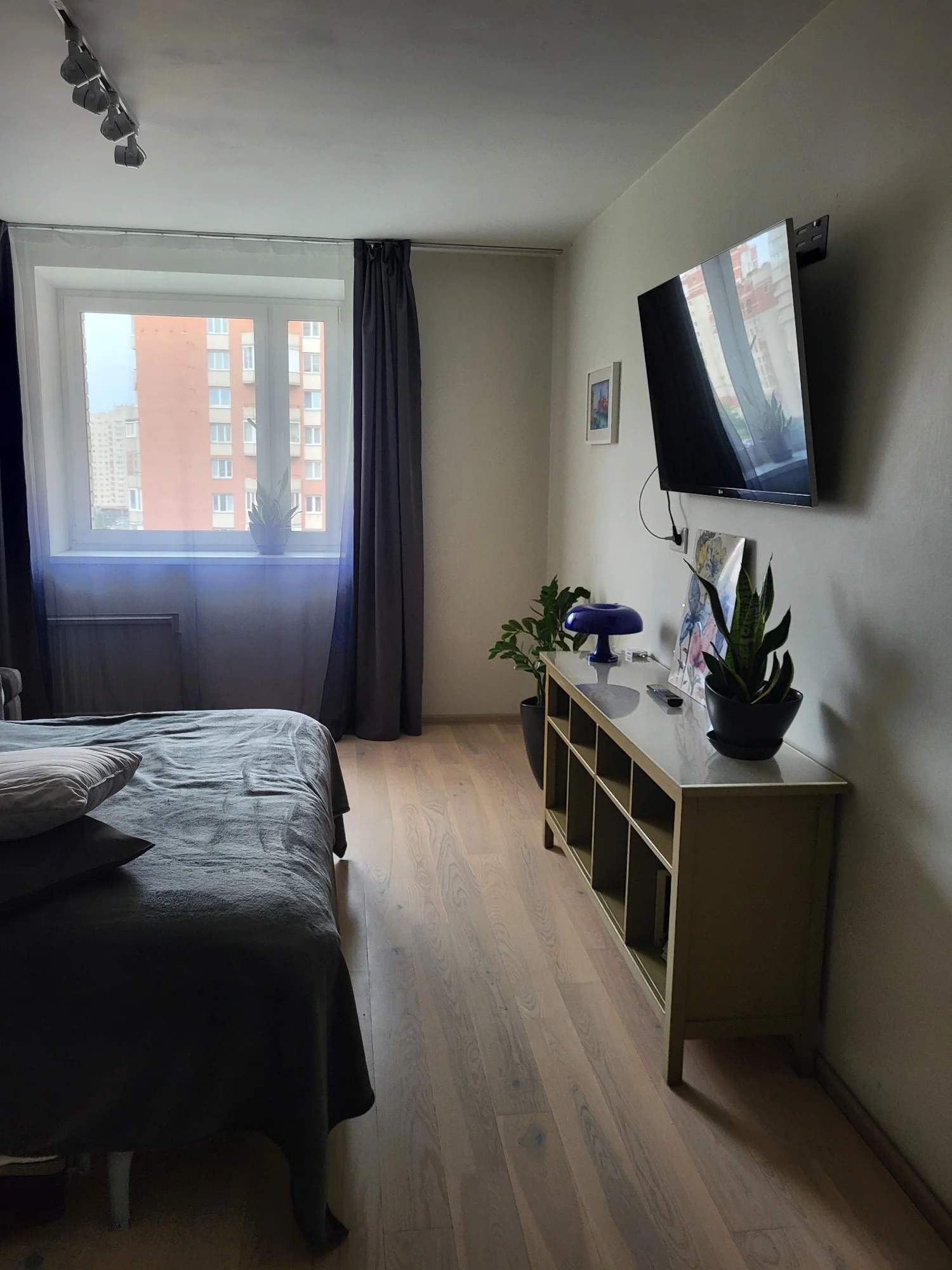 Wide Cap Mushroom Table Lamp photo review